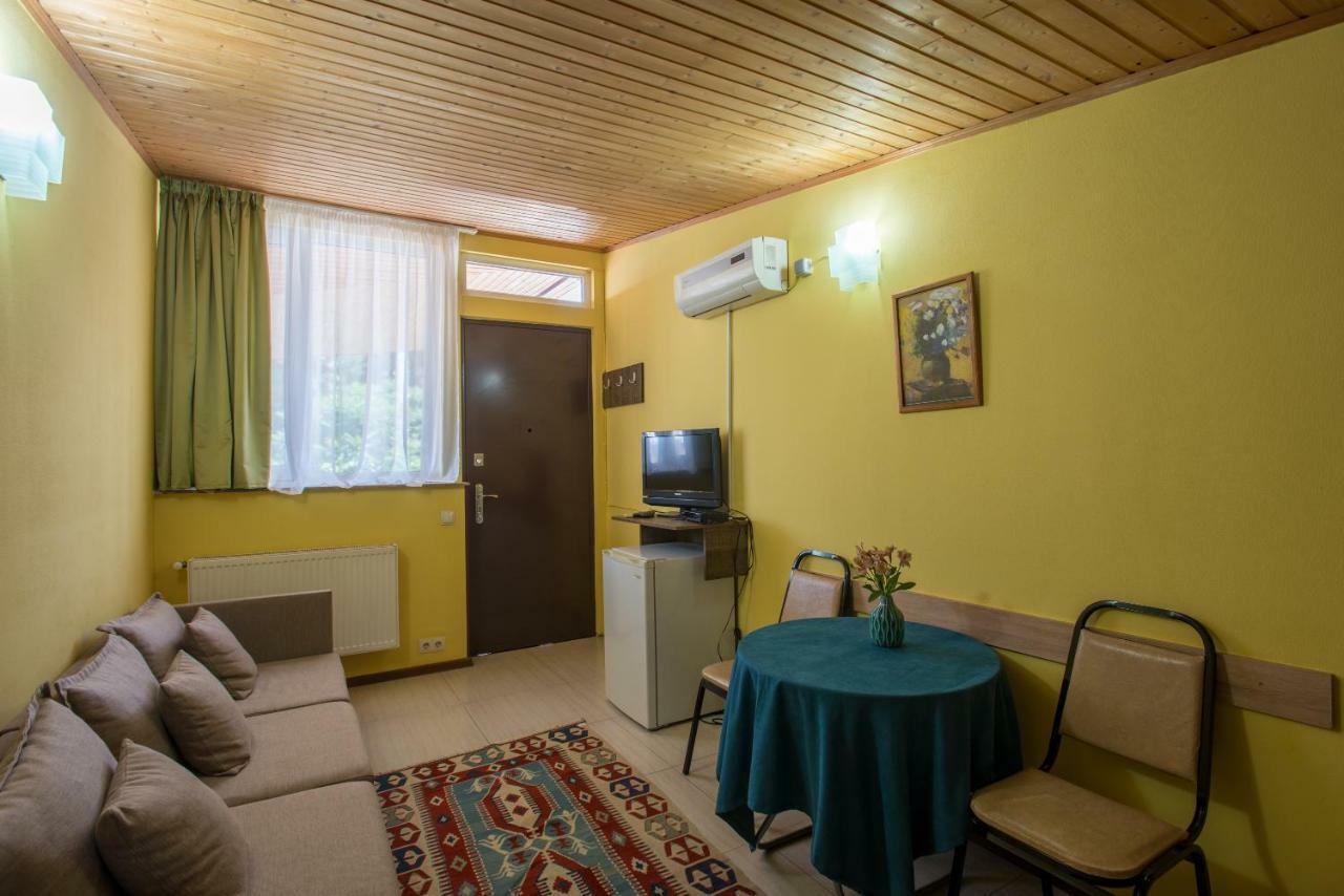Accent Hotel Tiflis Dış mekan fotoğraf